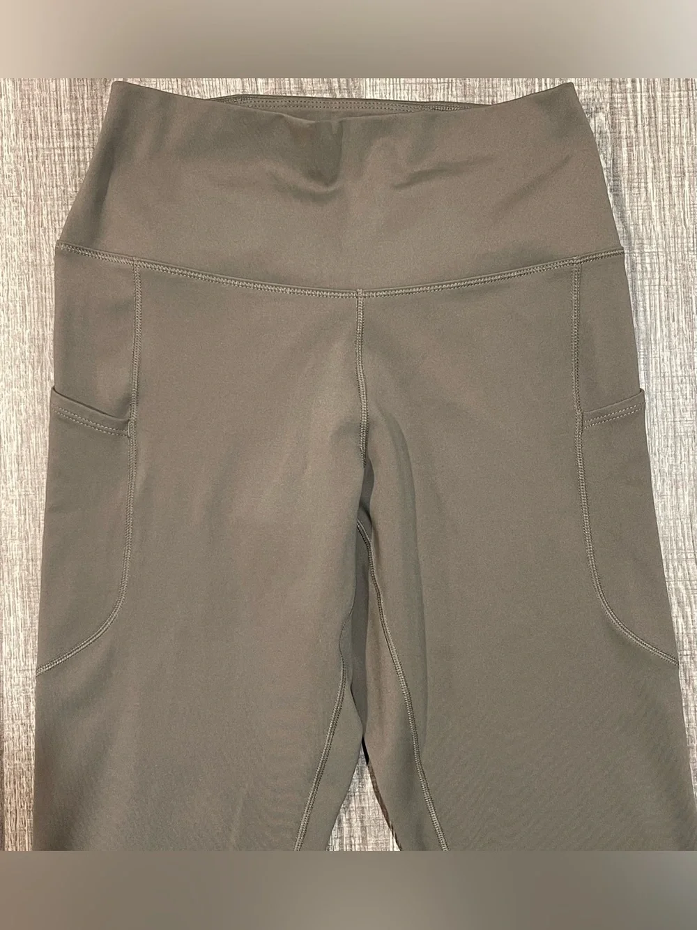 Women’s Nike High Waisted Leggings Size M